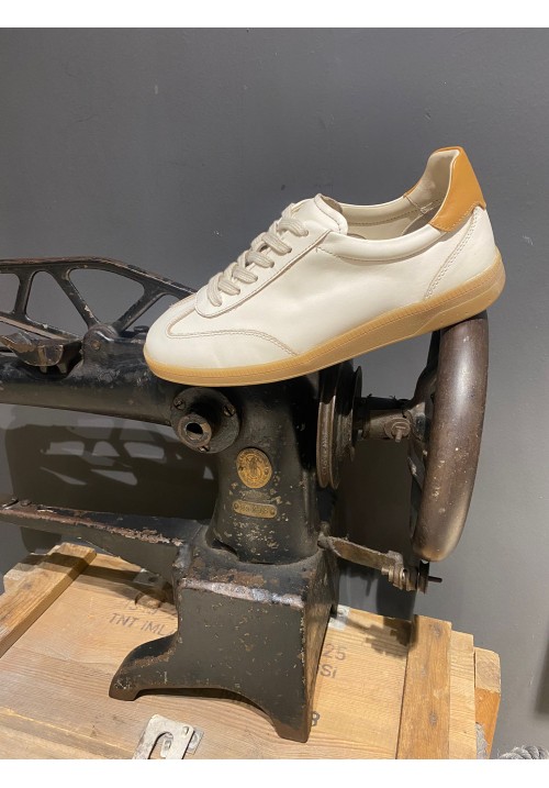 2464 WHİTE AND TOBACCO