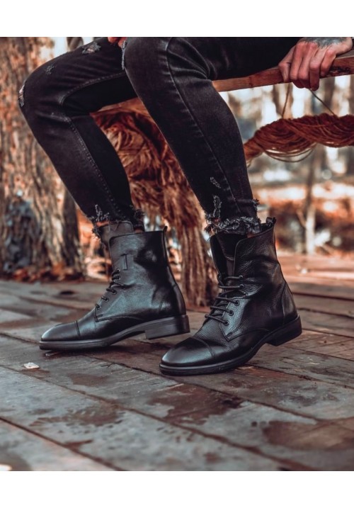4821 BLACK BOOTS