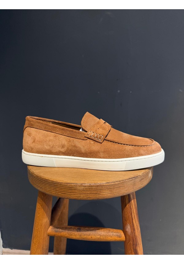 594 CAMEL SUEDE